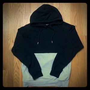 Black/gray hoodie